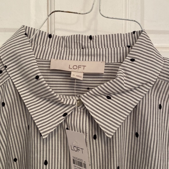 LOFT Men's Medium Gray/White Stripe W/Navy dot Lg Sl Button Up Shirt NWT - Picture 3 of 6